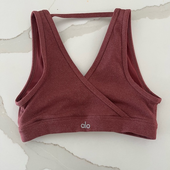 Alo yoga sports bra - Picture 2 of 3